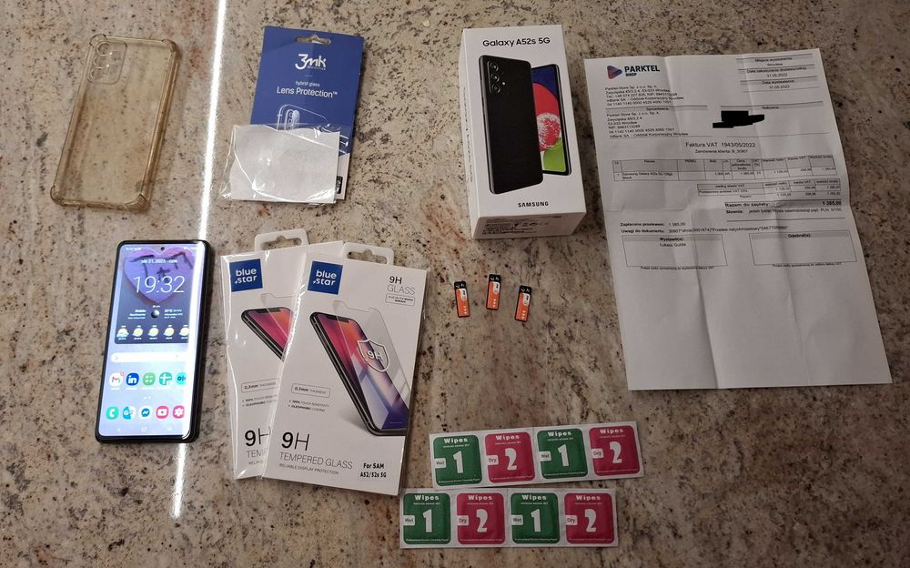 Samsung A52s + szkła i etui.