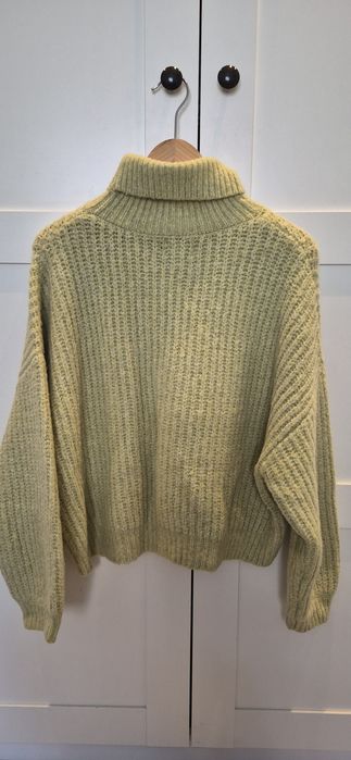 Golf damski roz.M  PULL& BEAR