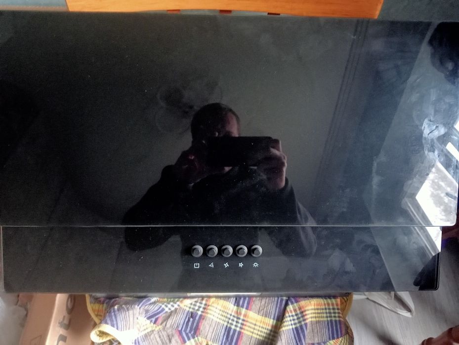 Продам вытяжку Интерлайн