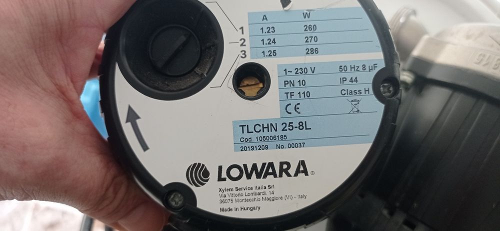 Vendo bombas circuladoras da água quente Lowara impecáveis