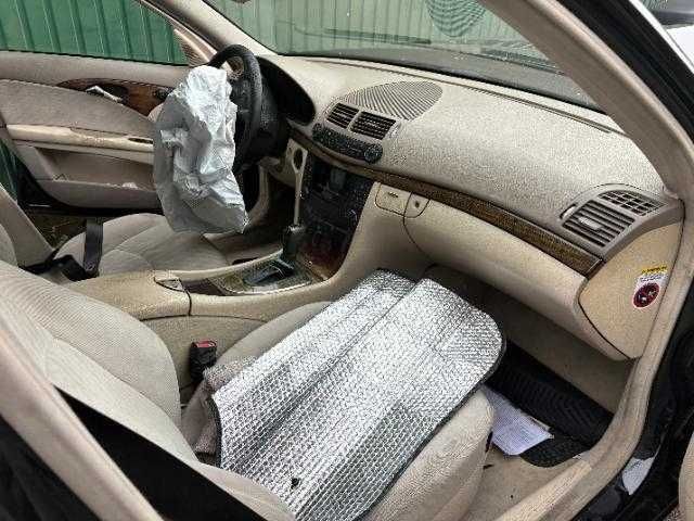MB E220 CDi 7 lugares S211 150CV p/ Peças ou p/ Reparação