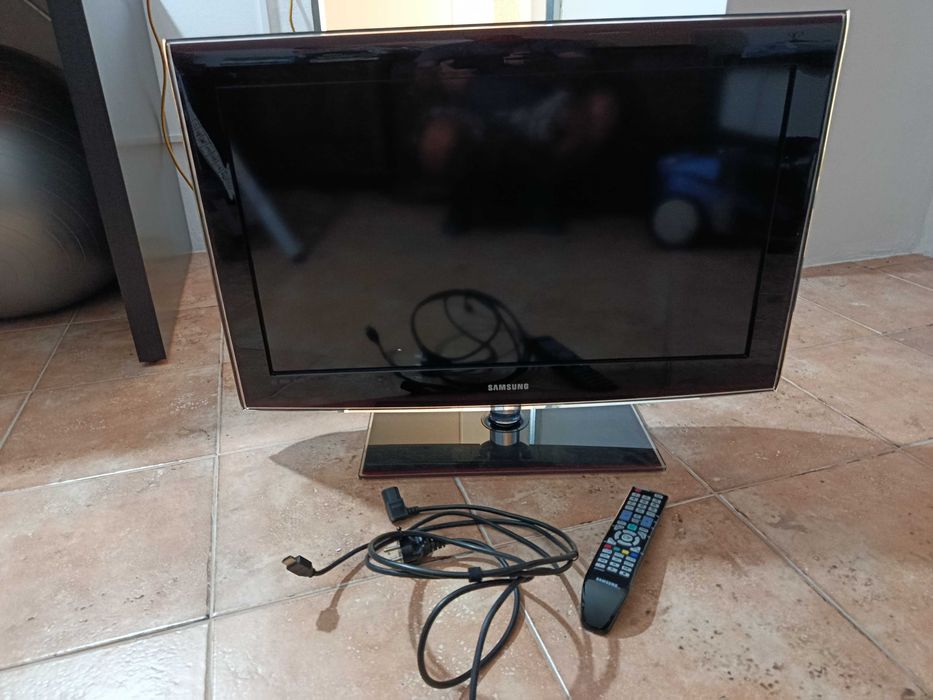 TV Samsung 32" Usado