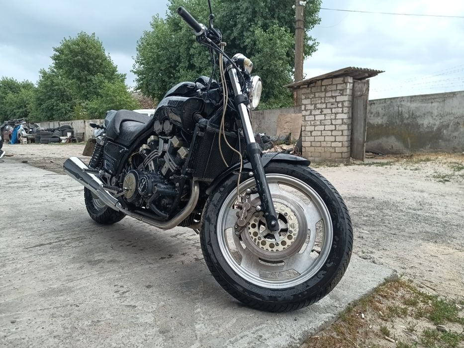 Yamaha V-max 1200