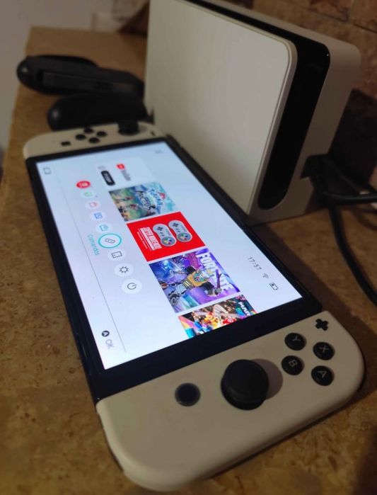 Nintendo Switch OLED