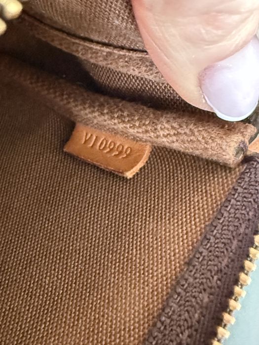 Louis Vuitton Pochette Accessoires 1999