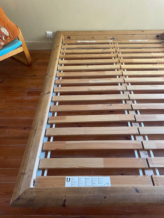 Cama casal estilo japonês madeira maciça