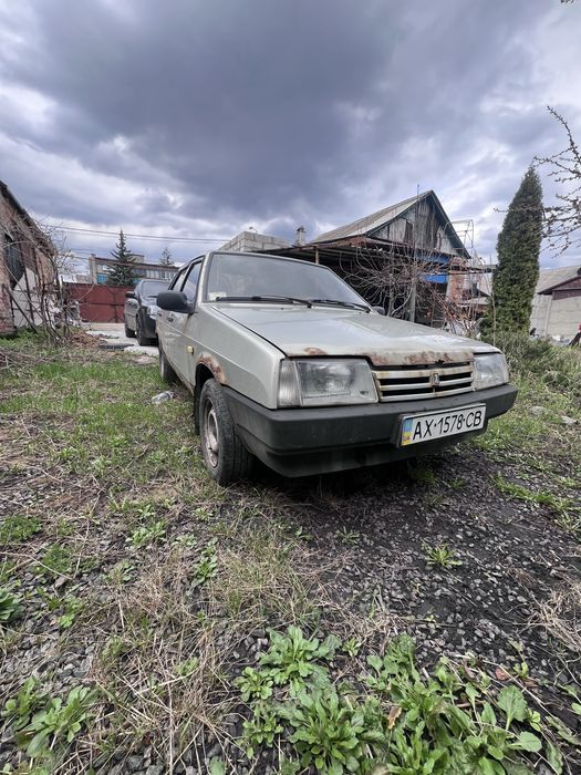 Продам ваз 21099