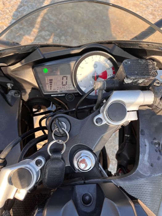 Yamaha YZF - R125 2012