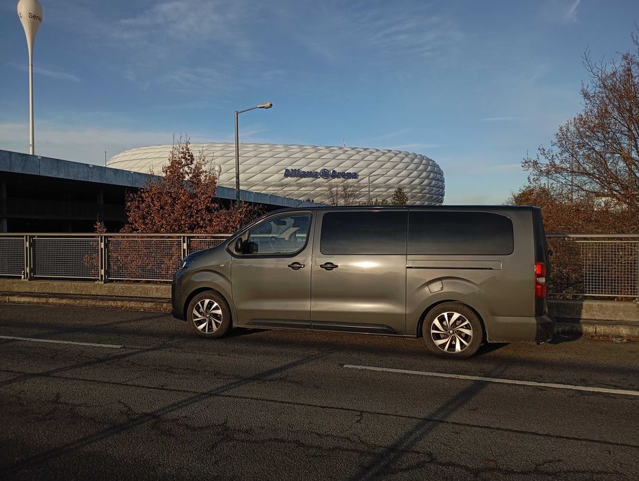 Wynajem busa 7 osobowy Automat 180KM Wersja Long BUSINESS VIP