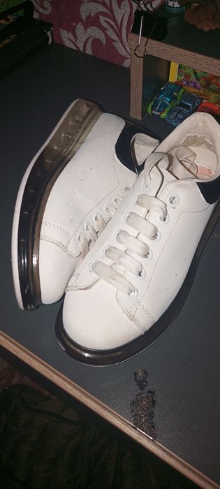 Кросівки (крипери)