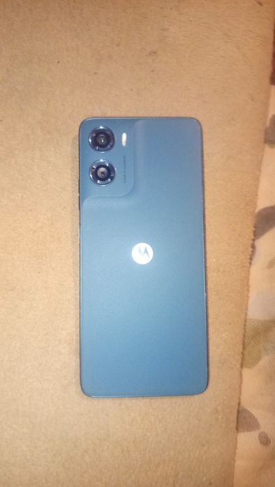 Продам моторолу moto g 06 4/256gb