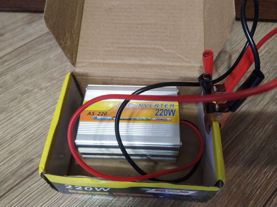 Інвертор 12-220 -220ват