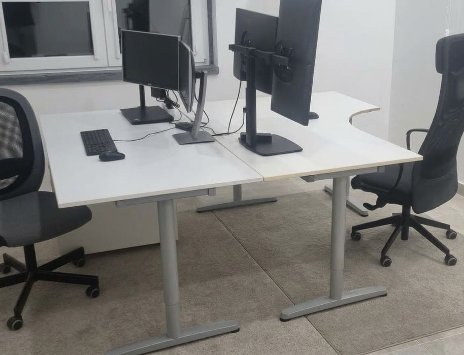 Secretaria branca do IKEA