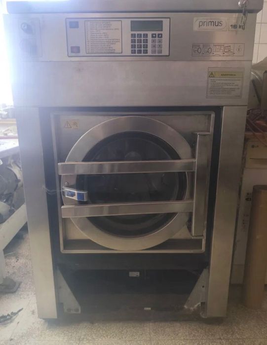Máquina de lavar industrial Primus 16kg (avariada)
