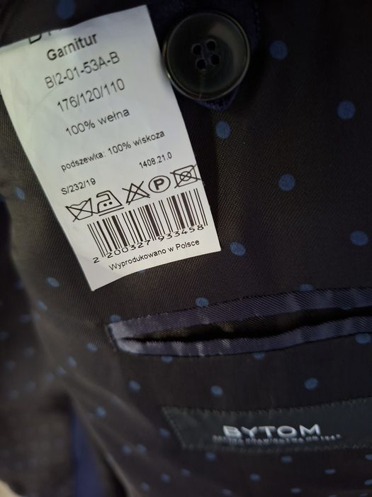 Garnitur męski  firmy Bytom