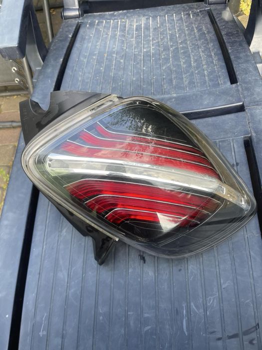 Задні стопи рено зон