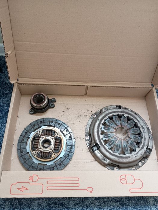 Комплект сцепления AISIN TOYOTA 1.33 оригиналл
