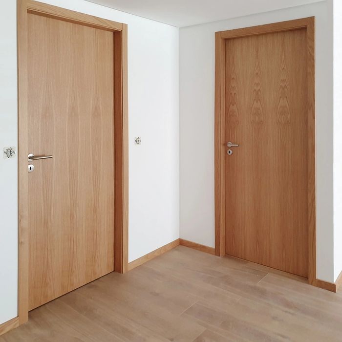 Instalador de Portas - Interior , Entrada , casa de banho , Porta em Madeira,  pvc , metal e aluminio