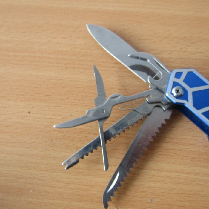Нож туристический multitool