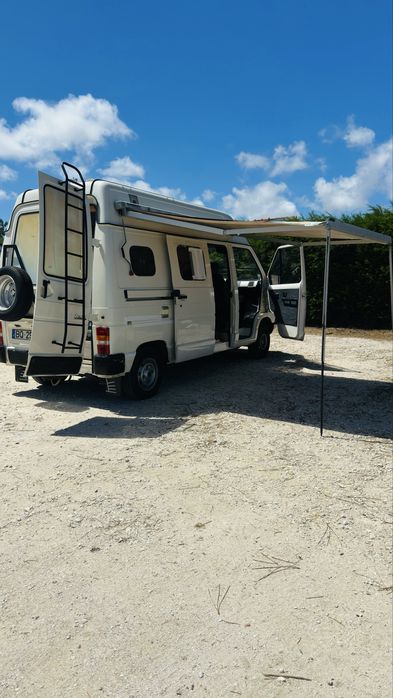 Vende-se Autocaravana Renault Trafic (TBX 300)