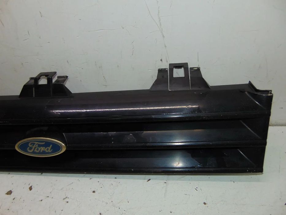 Ford granada grelha " nova de stock antigo