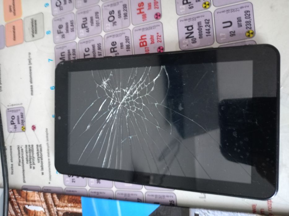Sprzedam tablety uszkodzone