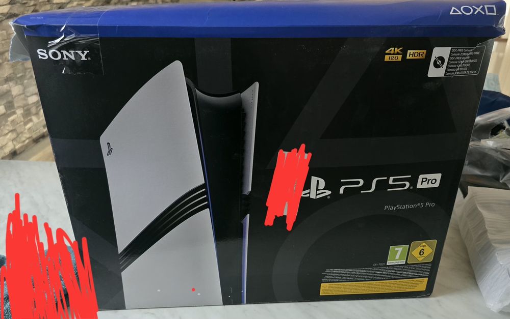 PlayStation  5 Pro  2TB +2 Pady