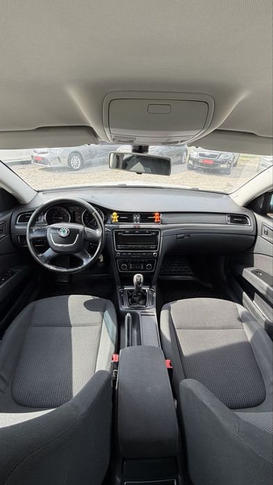 Skoda Superb Шкода Суперб 2012 р 1.6 дизель 5МКПП