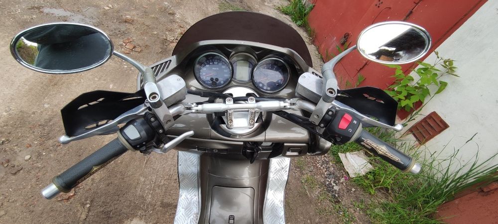 Yamaha Magesti 250
