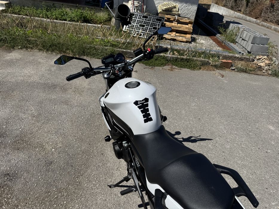 Yamaha XJ6  2013