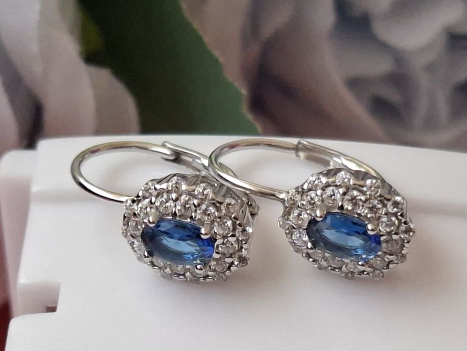 Srebrne kolczyki na biglu pr.925