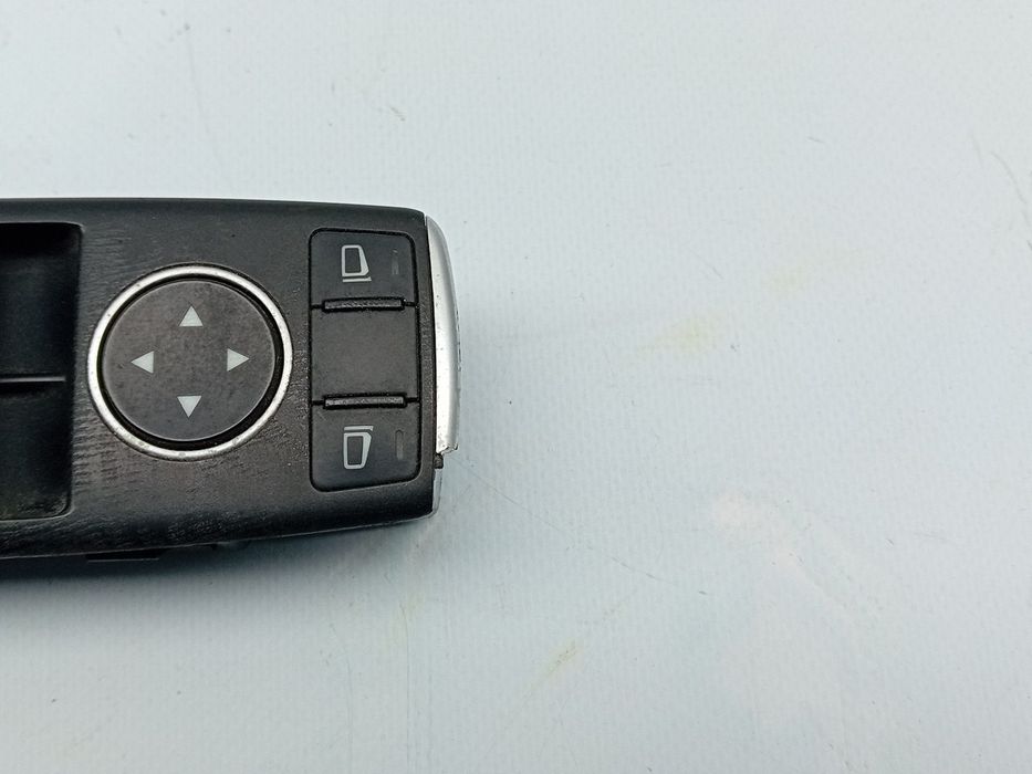 Comando / botão / interruptor vidros frente esquerdo MERCEDES-BENZ Cla