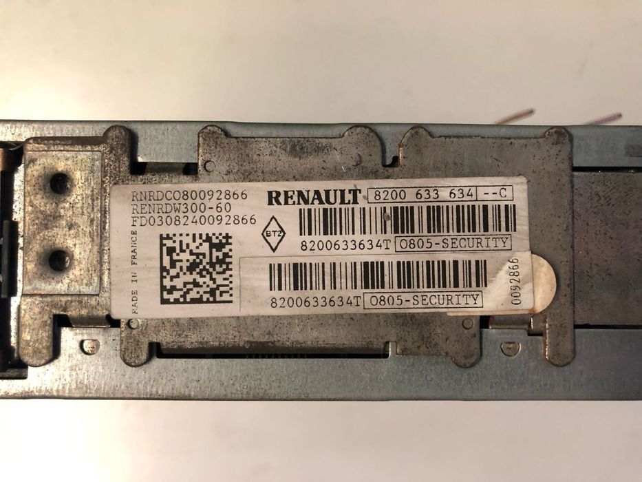 RENAULT KANGOO AUTO RÁDIO CDS - R150