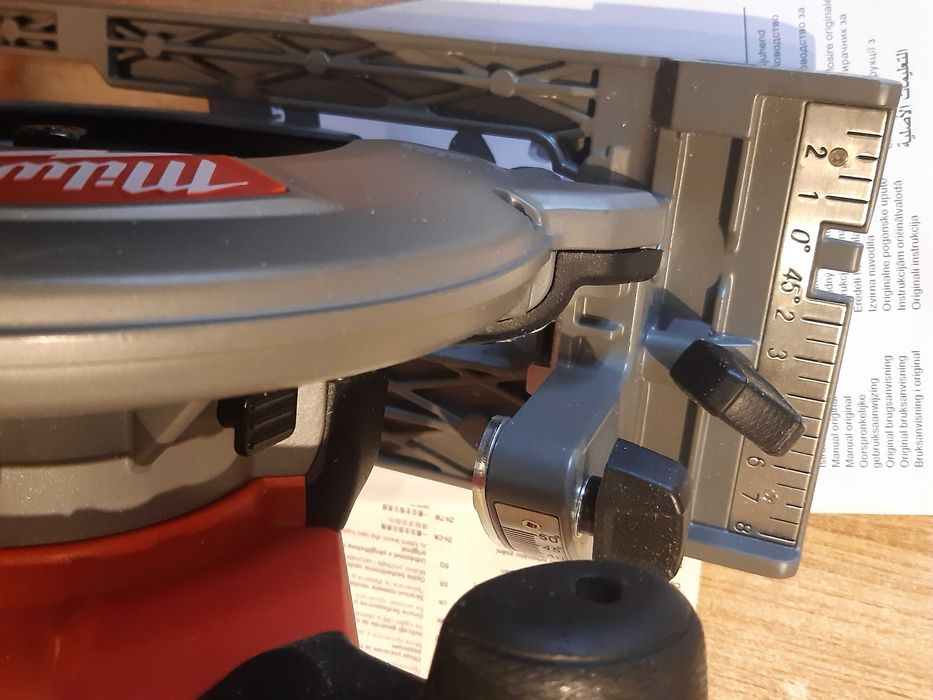 Piła pilarka  tarczowa Milwaukee M18 CCS55