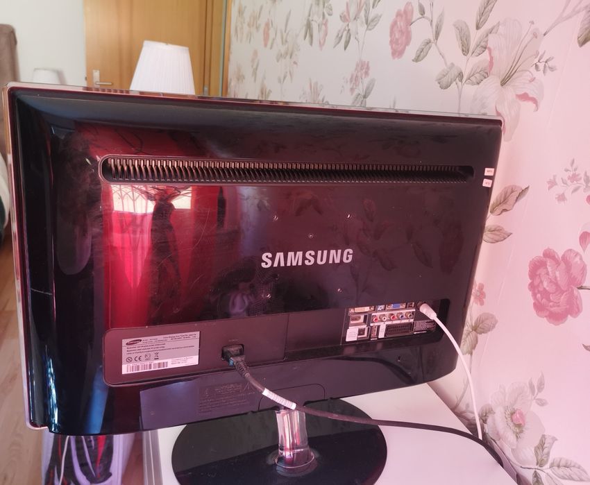 TV Samsung T2770HD / Monitor