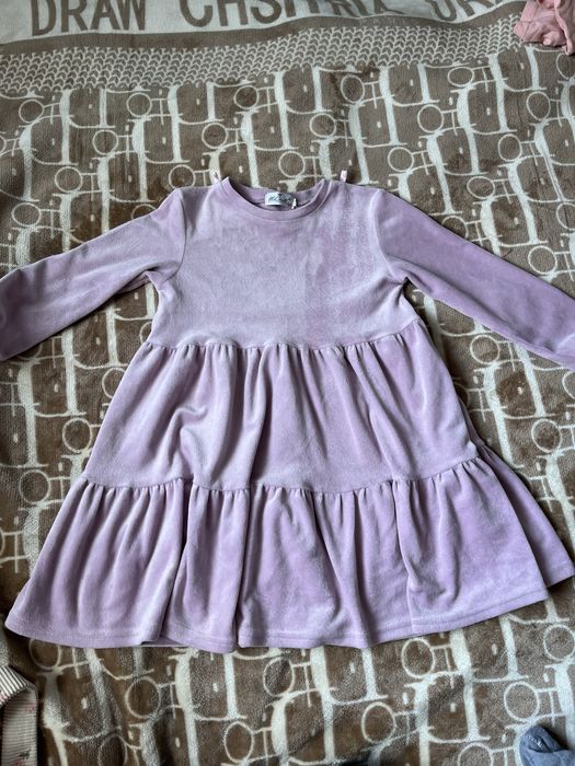 Плаття на дівчинку