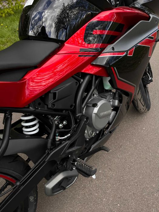 Мотоцикл CFMOTO 250SR LITE