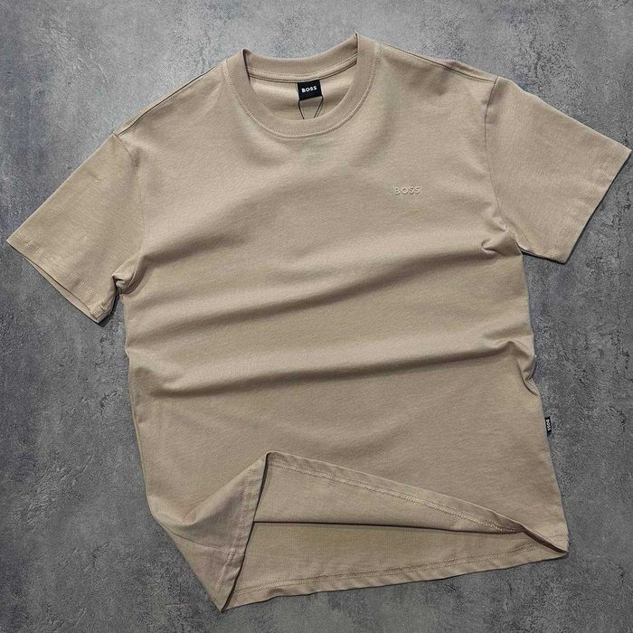 Чоловіча стильна футболка HUGO BOSS