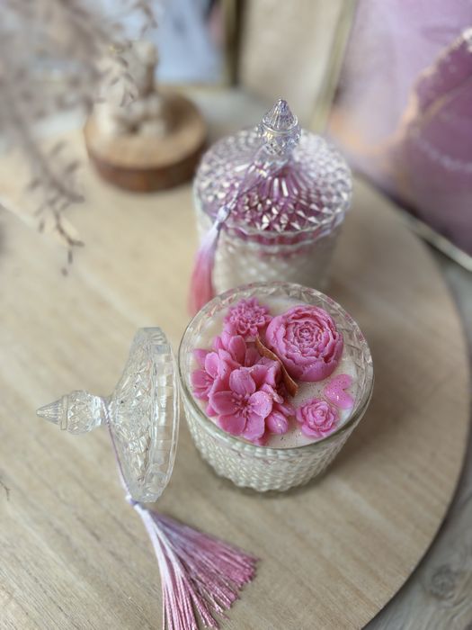 Świeca sojowa w krysztale kaszmirowa wanilia 230g