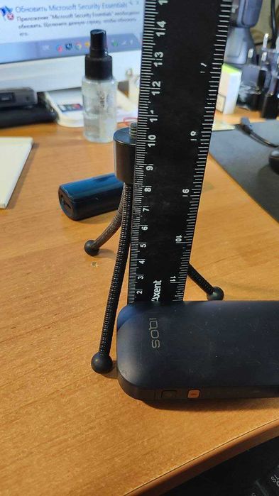 тринога мала для камери або телефона