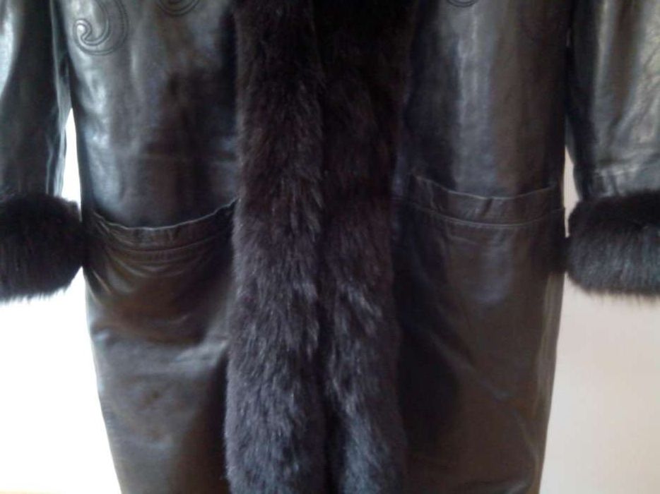 Sam Rone - Casaco em pele e com pelo