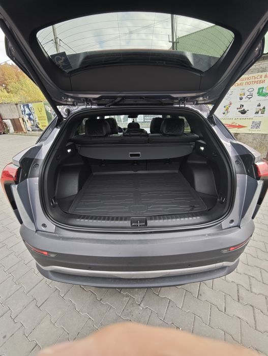 Шторка багажника Chevrolet Blazer EV 24-26 років