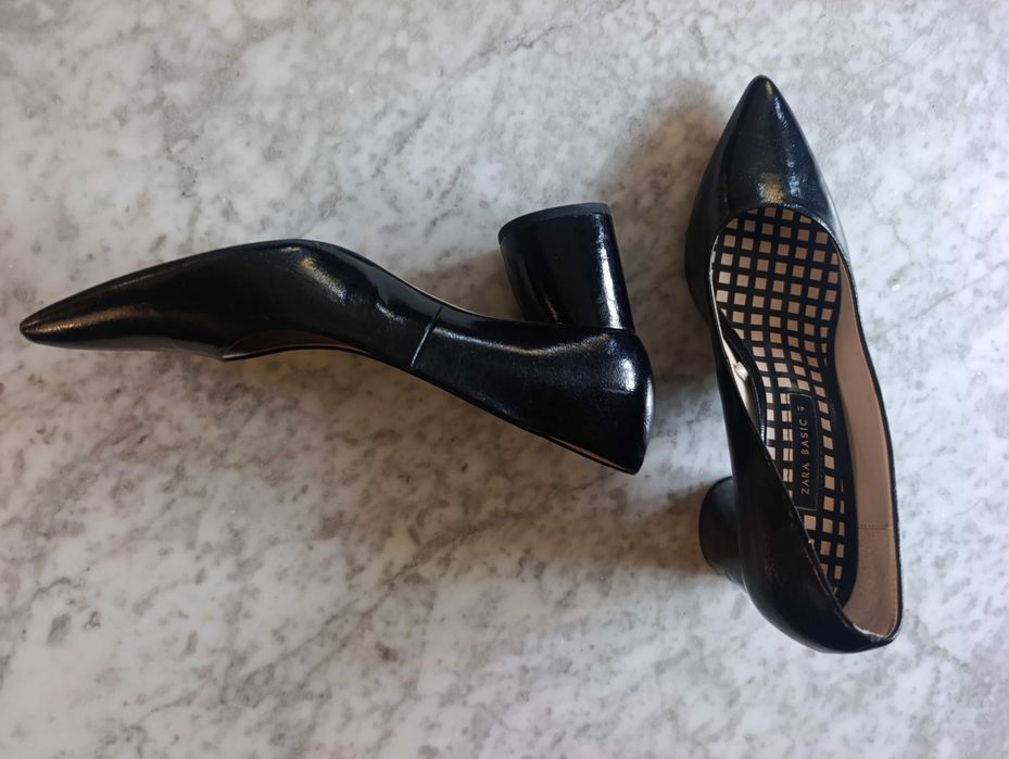 BUTY na obcasie  ZARA