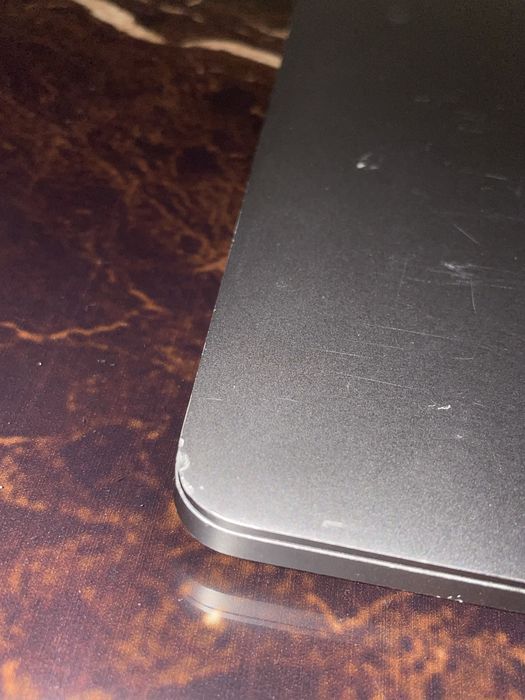 Apple MacBook Pro 16″ 2019 I9 32GB/512GB A2141