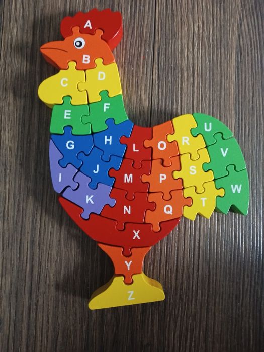 Kogut puzzle z alfabetem