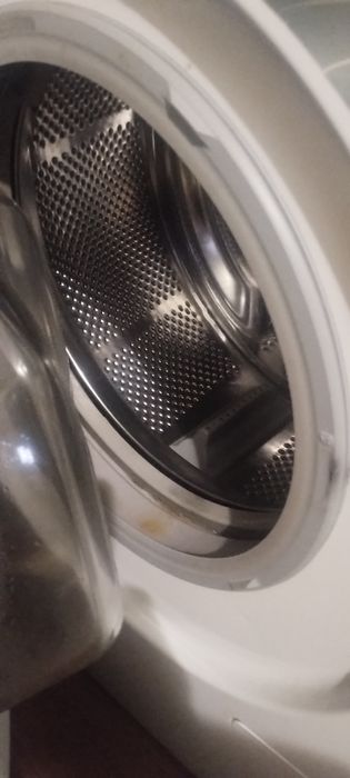 Продам стиральную машину ,в рабочем состоянии