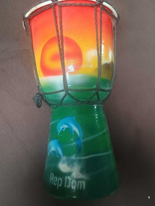 Tradycyjny bęben instrument muzyczny nowy