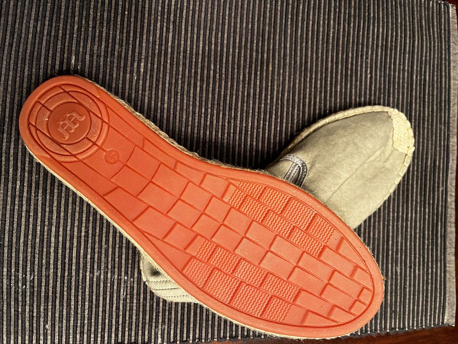 Espadryle oliwkowe