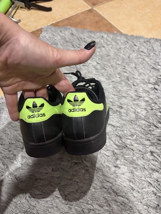 Adidas supersatr 38.5
