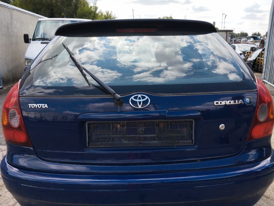 Toyota Corolla E11 3D 1.6VVT-i 2002r.Klapa bagażnika.